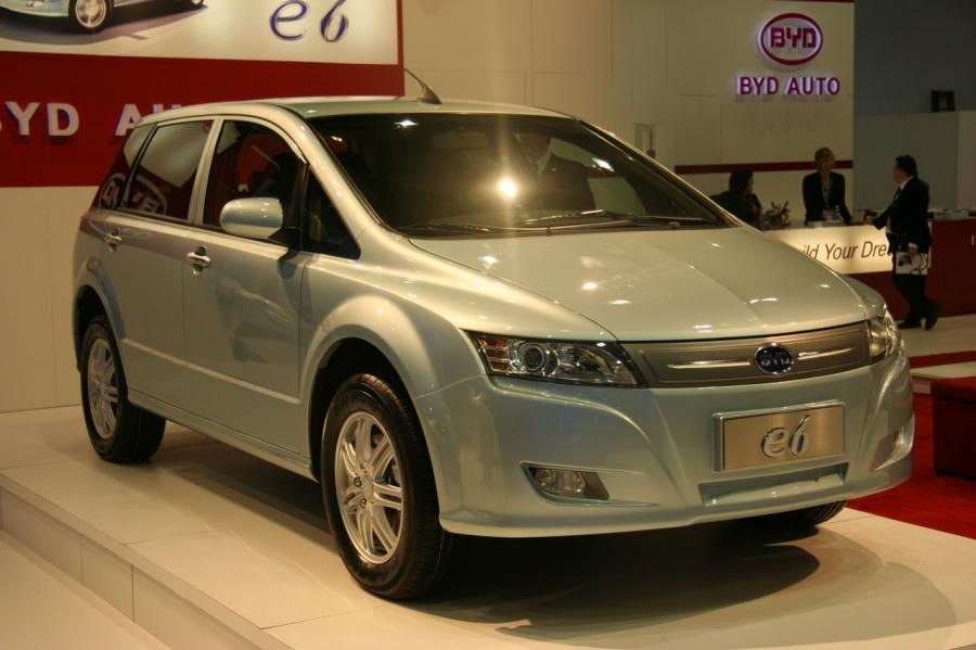  BYD E6 2009 года  (фото 28 из 60)